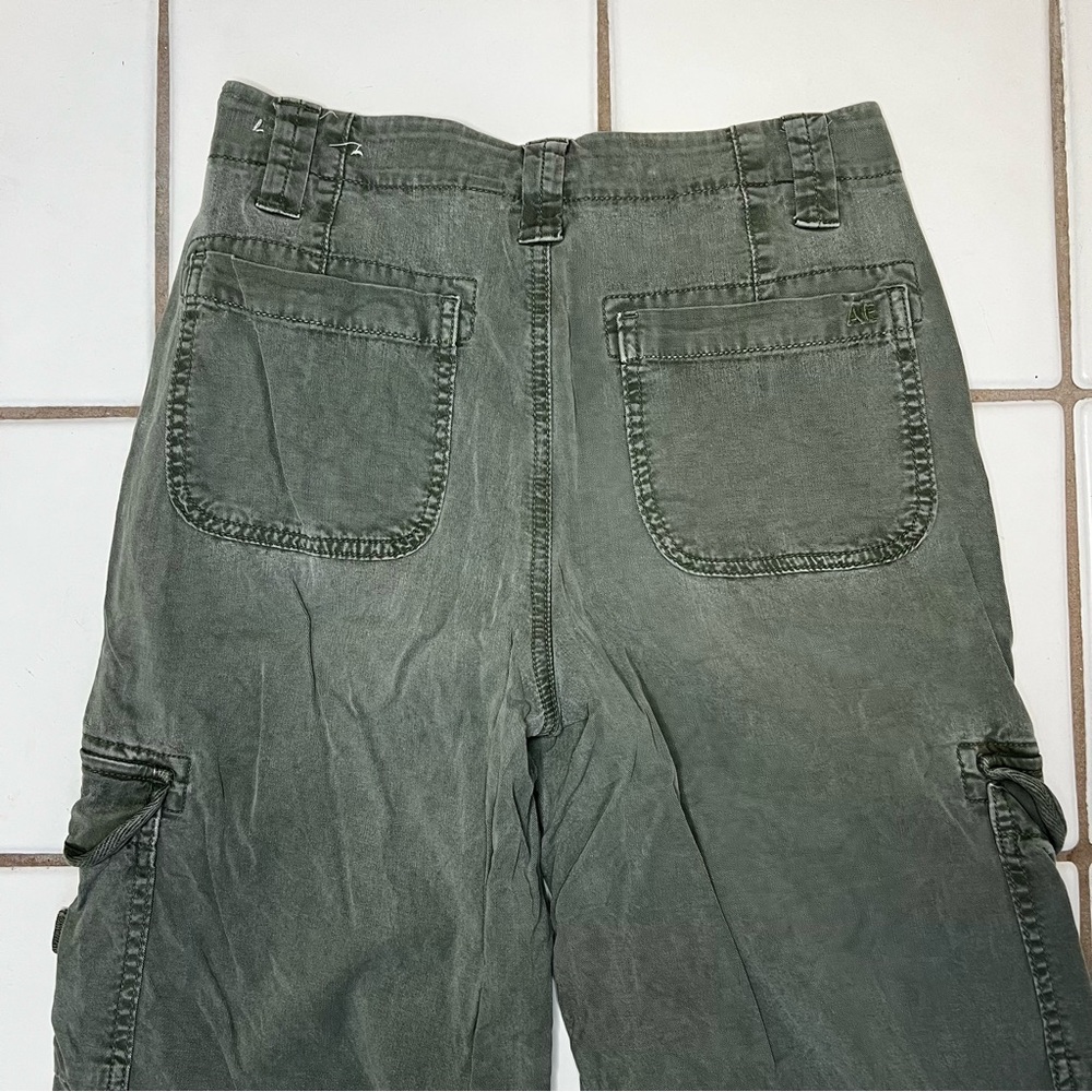 American Eagle Outfitters Olive Wide Leg Cargo Pants - Picture 3 of 7